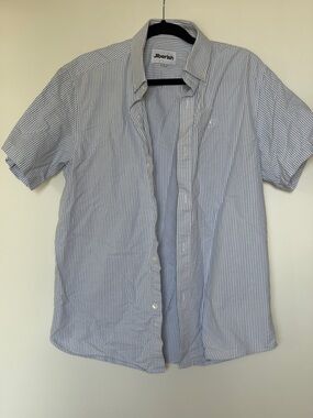 Men's Short-Sleeve Blue Pinstripe Button-Down Shirt